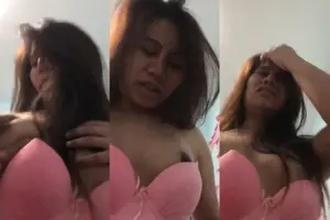 คลิปหลุดมาใหม่ สาวโรงงานแอบแซ่บเพื่อนข้างห้องเย็ดกันน้ำแตก ขึ้นขย่มควยเสียว คราง-300x450